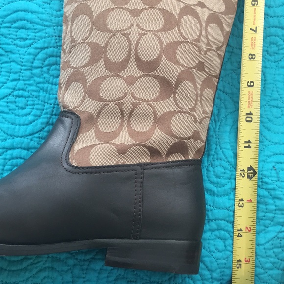 New monogram coach boots size 5B - Picture 7 of 8
